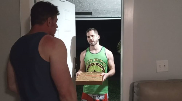 PIZZA BOY IN PERIL (1)